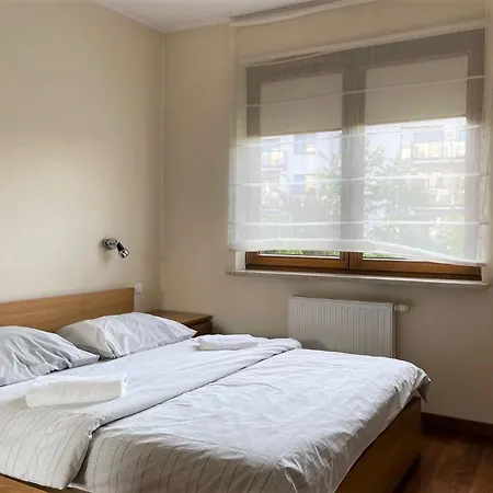 777 & Cars _ Marshal Foch דירה *