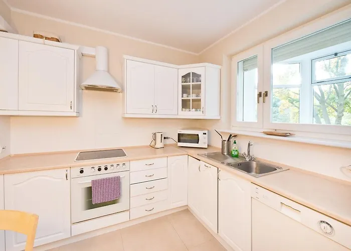 דירה 777 & Cars _ Marshal Foch *